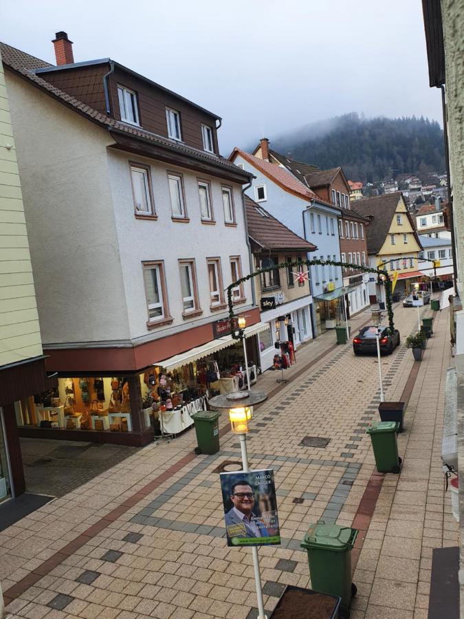 Ferienwohnung Nina direkt in Zentrum Bad Wildbad Exterior foto